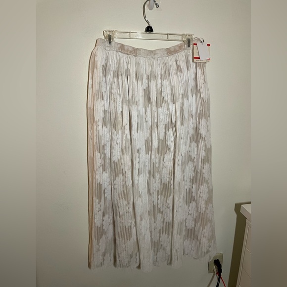 NWT Anne Klein - Floral Pleated Skirt - Size XS - Picture 1 of 5